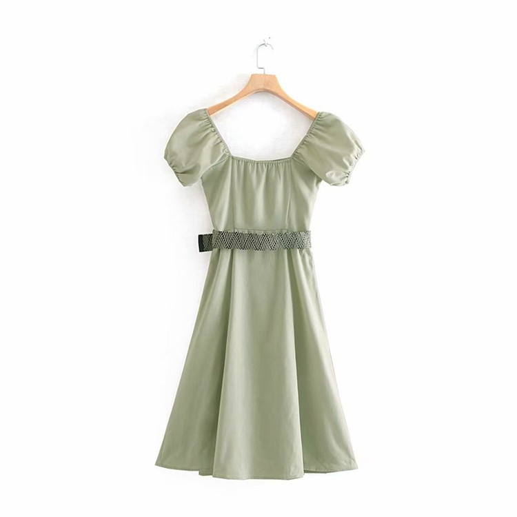 Rochie casual de dama cu umerii goi cu nasturi pe toata lungimea si curea