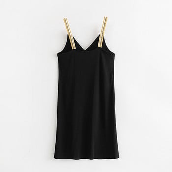 Fekete női ruha V-nyakkal és vékony színes pántokkal