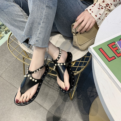 Μοντέρνα γυναικεία σανδάλια με επίπεδη σόλα και μαργαριτάρια σε τέσσερα χρώματα