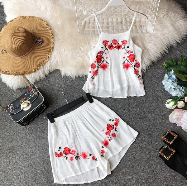 Set de vară pentru femei din două părți - maiou și pantaloni cu broderie