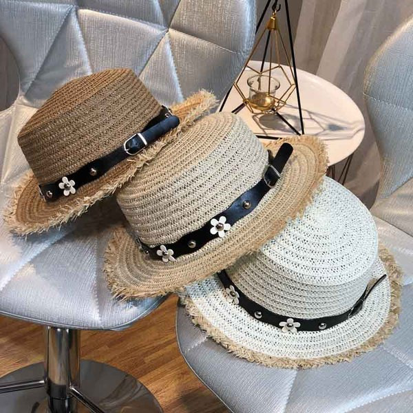 Modern női nyári sapka rojtokkal több színben