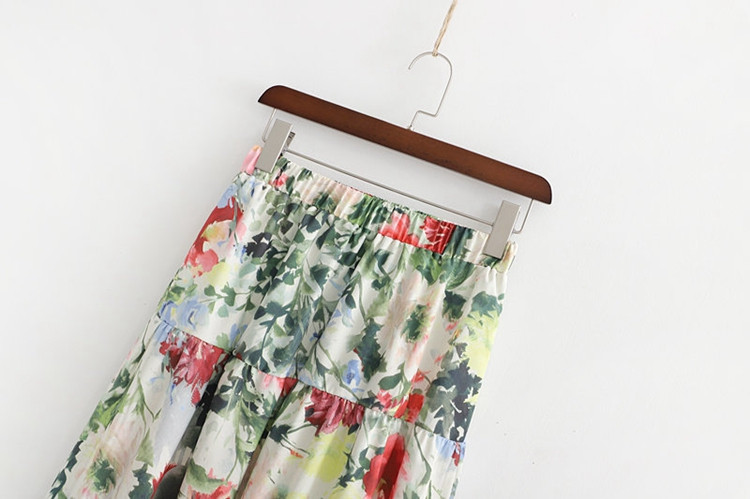 Fusta de dama cu croiala lunga cu model floral