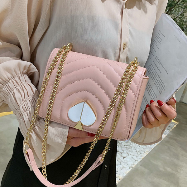 Geanta de dama cu inchidere metalica in mai multe culori