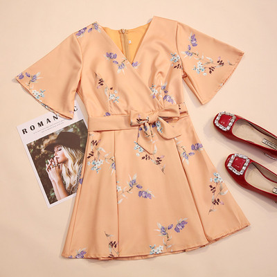 Rochie moderna de dama cu panglica si motive florale in mai multe culori