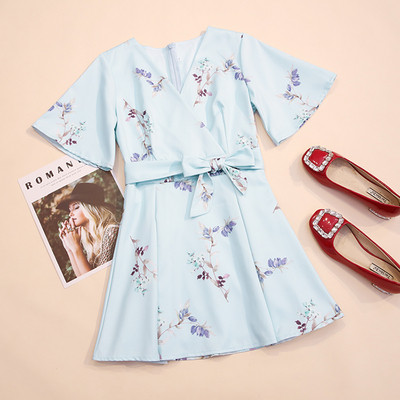 Rochie moderna de dama cu panglica si motive florale in mai multe culori