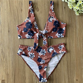 Γυναικεία μαγιό με floral πριντ