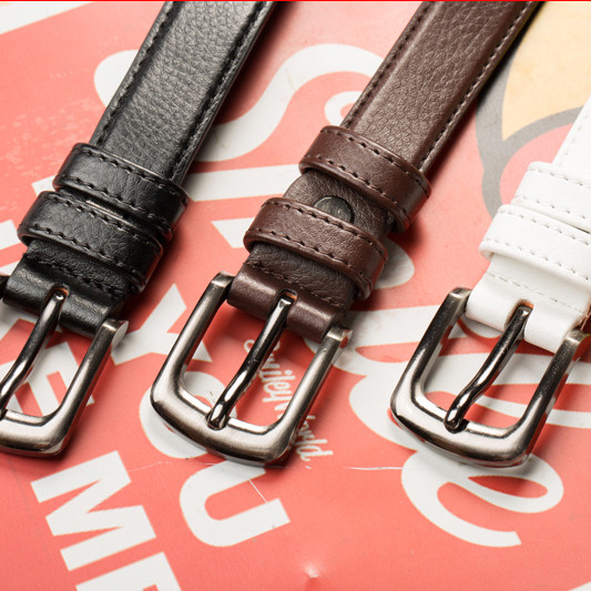 Tiszta férfi bőr öv fekete, fehér és barna színekben