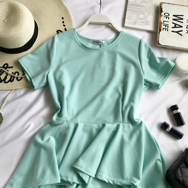 Bluză de damă modernă cu mâneci scurte model asimetric în mai multe culori