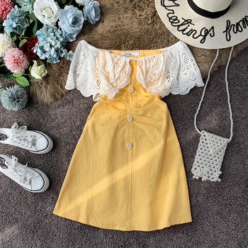 Modern női ruha csipkével és gombokkal, három színben