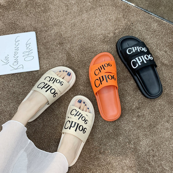 Papuci casual de dama cu inscriptie in trei culori si talpa plata