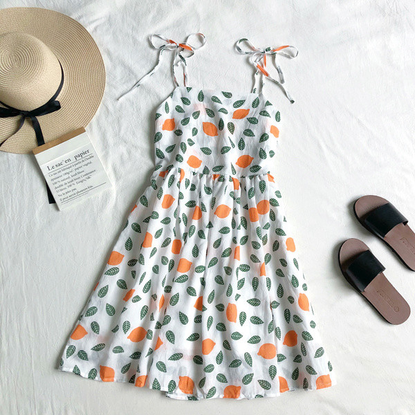 Rochie de vara dama cu aplicatie colorata si bretele subtiri