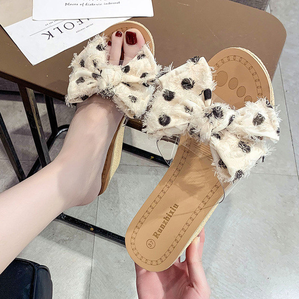 Női platformpapucs több színben pöttyös szalaggal