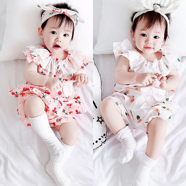 Set bebelusi pentru fete in doua culori cu aplicatii diferite