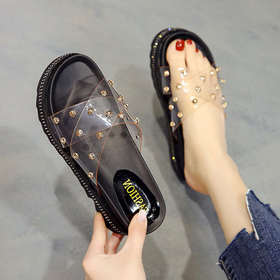 Casual γυναικείες παντόφλες σε λευκό και κίτρινο χρώμα με πέτρες