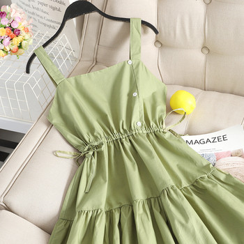 Hétköznapi női ruha gombokkal és nyakkendőkkel három színben