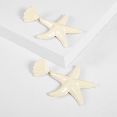 Cercei de dama in forma de stea in diferite culori