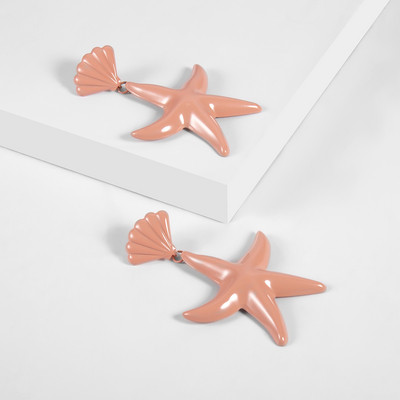 Cercei de dama in forma de stea in diferite culori