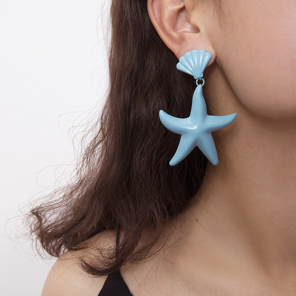 Cercei de dama in forma de stea in diferite culori