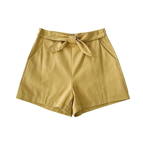 Modern női rövidnadrág különböző színű szalaggal