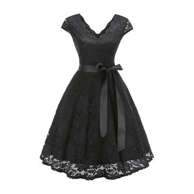 Stílusos női ruha rövid ujjal és csipkével több színben