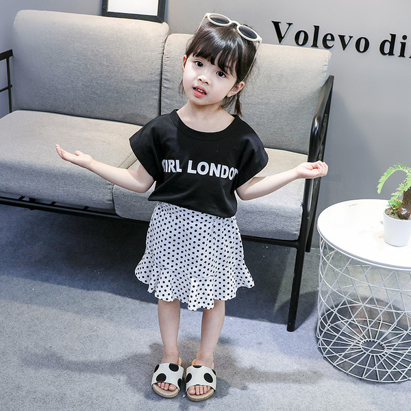 Set modern pentru copii in doua culori din doua parti - fusta si tricou