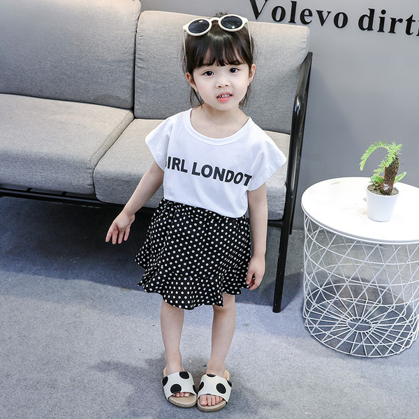 Set modern pentru copii in doua culori din doua parti - fusta si tricou