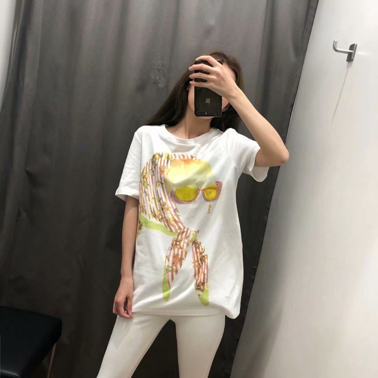 Tricou lung de damă cu mâneci scurte și pietre în alb cu aplicație