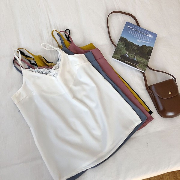 Maieu modern de dama cu bretele subtiri si dantela in trei culori