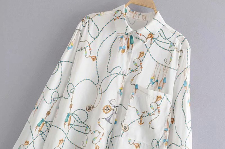 Cămașă de șifon de damă cu mâneci lungi și nasturi alb cu aplicație