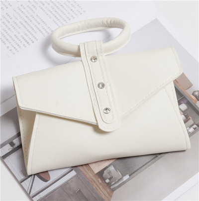 Eko bőrből készült alkalmi női táska rövid és hosszú füllel, több színben