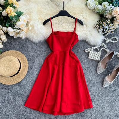 Rochie elegantă de damă, cu bretele subțiri, în negru și roșu