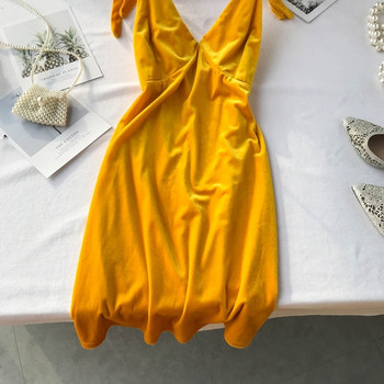 Rochie de dama din catifea de culoare galbena