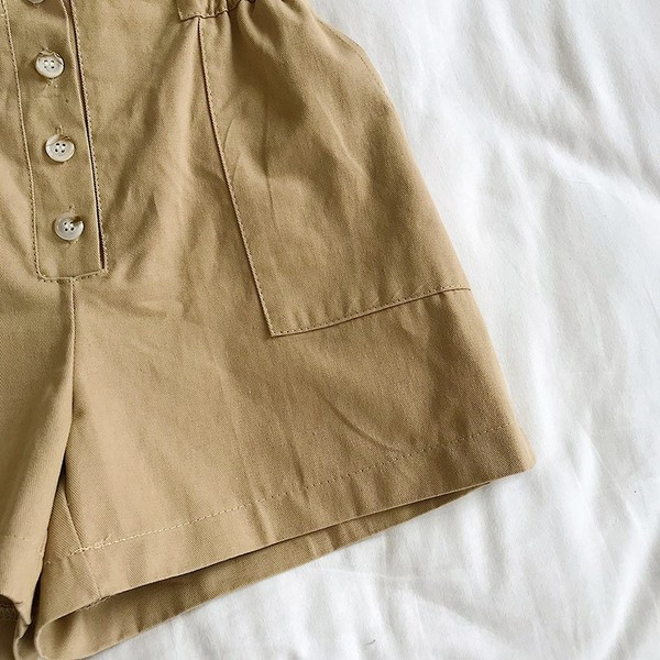 Pantaloni scurți casual dama cu nasturi si buzunar in doua culori