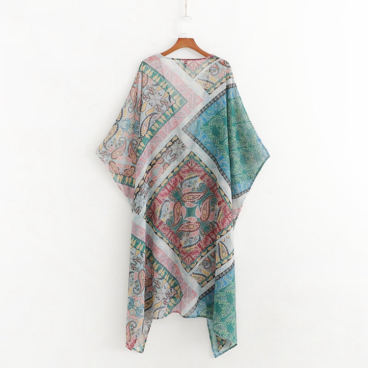 Κομψό γυναικείο  παρέο με μακριά μανίκια 