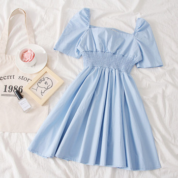 Modern női ruha rövid ujjú, négyzet alakú nyakkivágással, négy színben