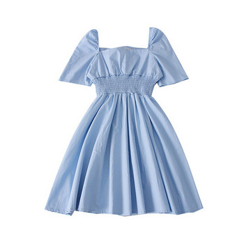 Modern női ruha rövid ujjú, négyzet alakú nyakkivágással, négy színben