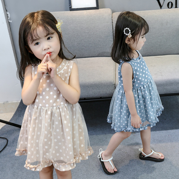 Modern gyerekruha két színben O-nyakkal és gombokkal