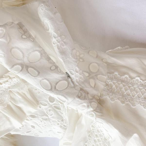 Maieu de damă din dantelă cu decolteu în V în alb și negru