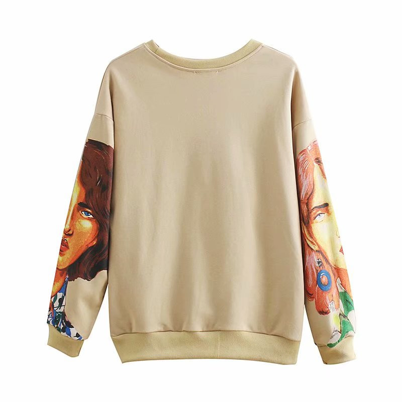 Hanorac modern de dama cu maneca lunga in culoare bej si aplicatie