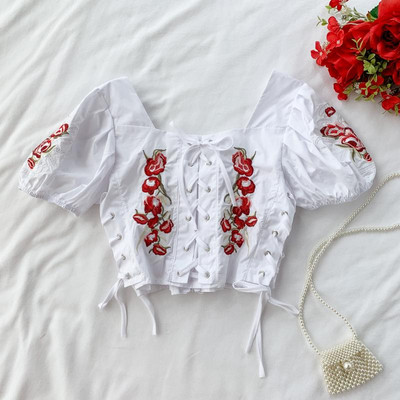 Bluza de dama cu cravate element si broderie in trei culori