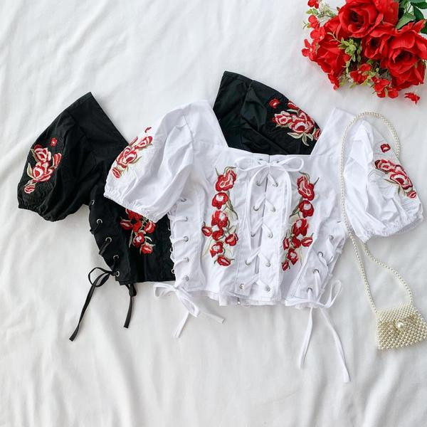 Bluza de dama cu cravate element si broderie in trei culori