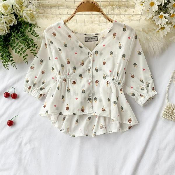 Cămașă de damă cu decolteu în V și nasturi în mai multe culori