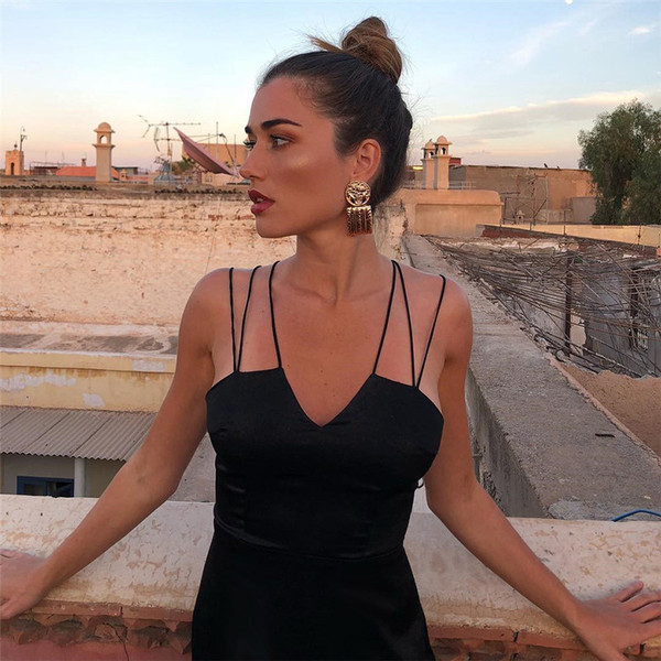 Rochie eleganta de dama Model subtire cu bretele subtiri de culoare neagra