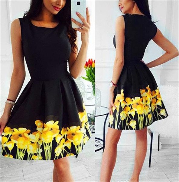 Rochie moderna de dama cu motiv floral in negru