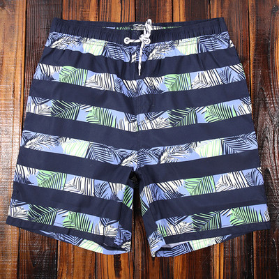 Μοντέρνα ανδρικά σορτς με μπλε χρώμα