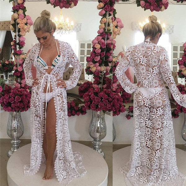 Μακρύ γυναικείο παρεό από δαντέλα σε λευκό χρώμα