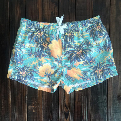 Μοντέρνα ανδρικά μαγιό με μοτίβα λουλουδιών