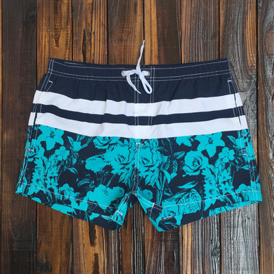 Μοντέρνα ανδρικά μαγιό με μοτίβα λουλουδιών