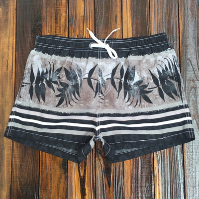 Μοντέρνα ανδρικά μαγιό με μοτίβα λουλουδιών