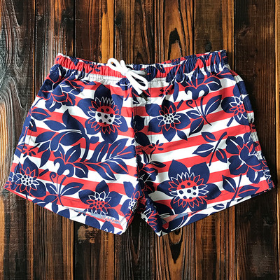 Μοντέρνα ανδρικά μαγιό με μοτίβα λουλουδιών